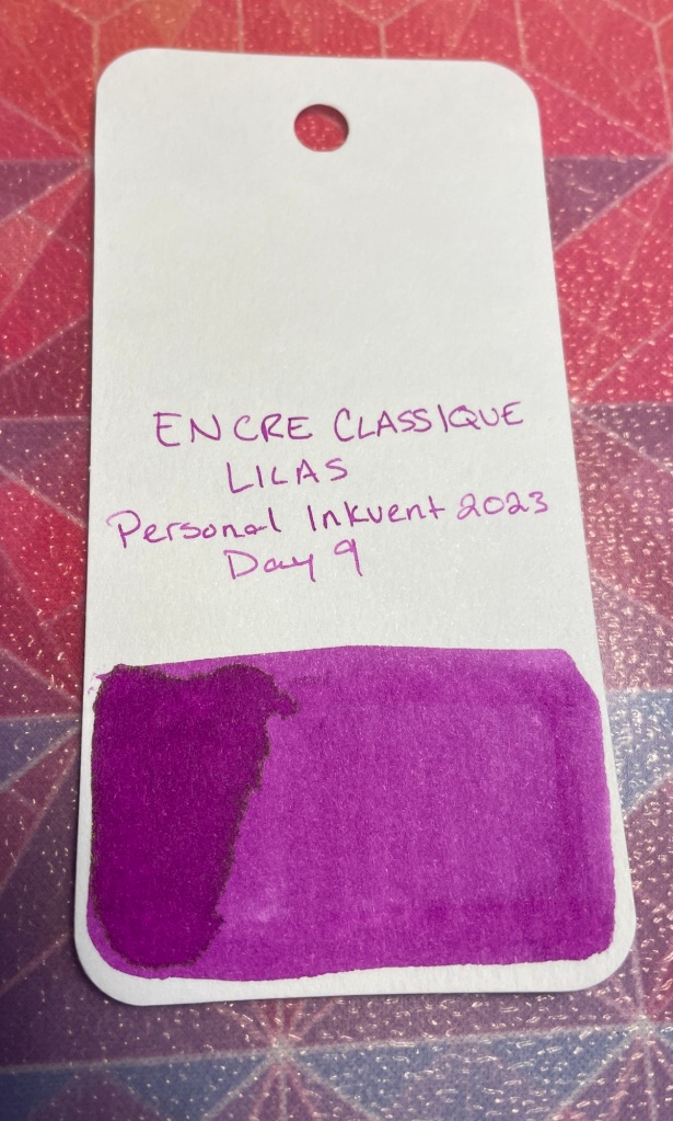 Encre Classique Lilas
A purple magenta ink with a tiny touch of gold sheen in the heaviest applications